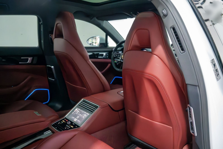 保时捷 2023款 Panamera 2.9T中控内饰7004