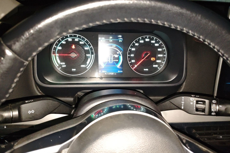 比亚迪 唐新能源 2018款 DM 2.0T 全时四驱智联创睿型 7座 国V局部细节14