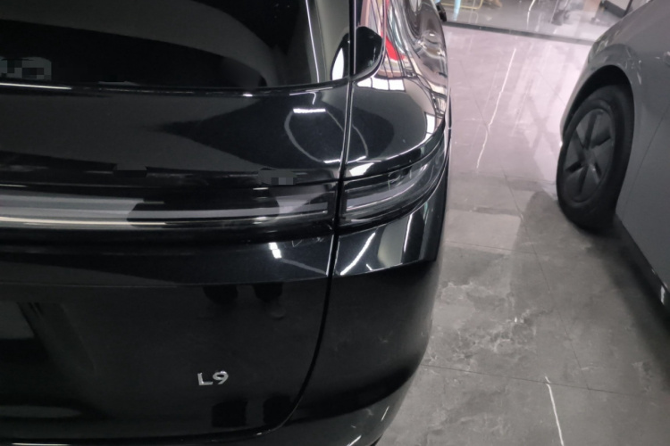 理想汽车 理想L9 2024款 Ultra车身外观6006