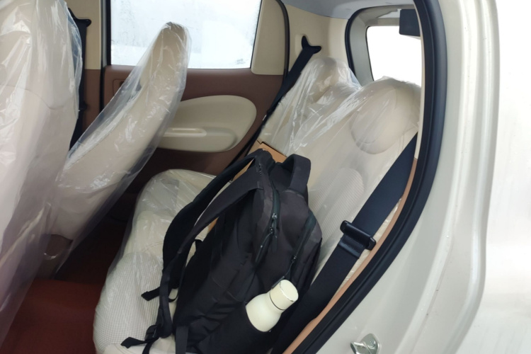 五菱汽车 宏光MINIEV 2025款 四门版 进阶款中控内饰21