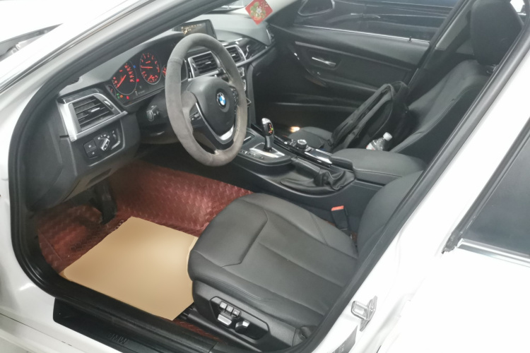 宝马3系 2017款 318Li 时尚型局部细节19