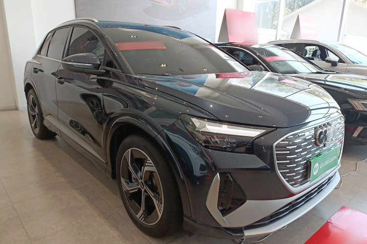 奥迪Q4 e-tron 2024款 40 e-tron 创境版车身外观3