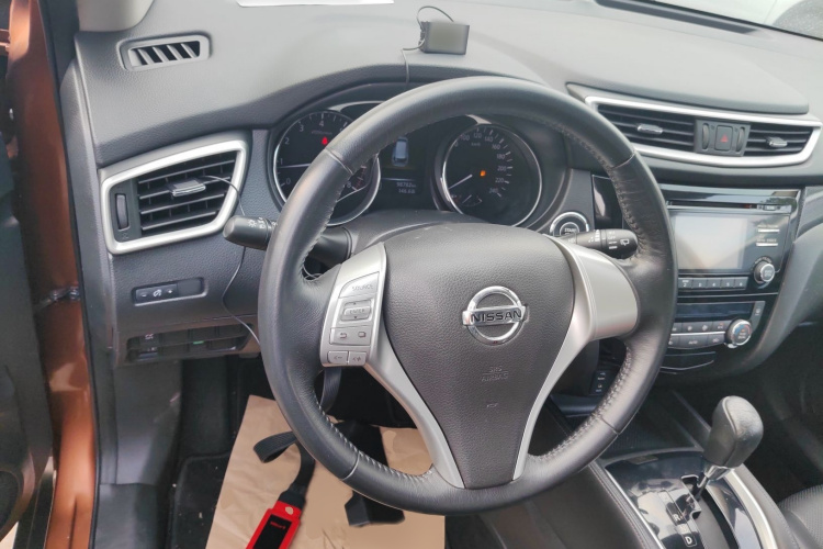 日产 奇骏 2014款 2.5L CVT领先版 4WD局部细节13