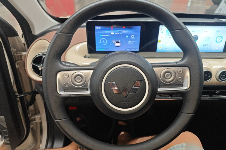 五菱汽车 五菱缤果 2024款 333km 悦享款中控内饰13