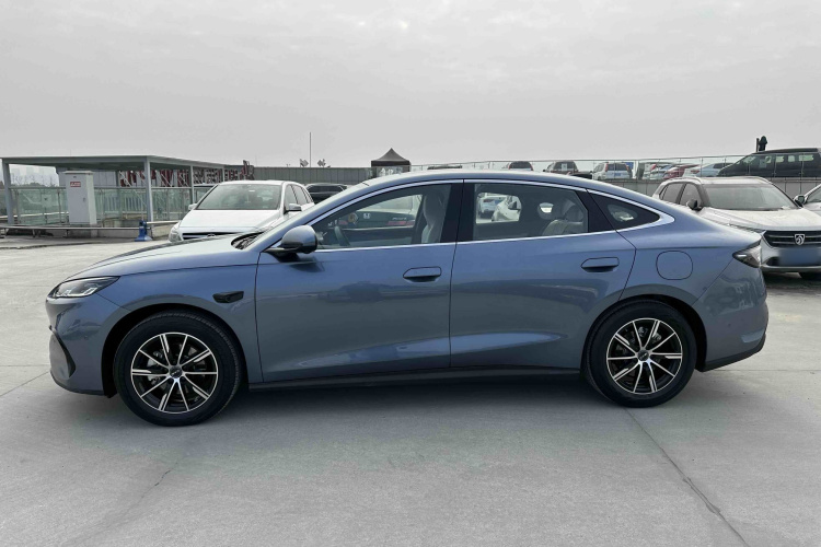 比亚迪 海豹06新能源 2025款 DM-i 智驾版 120KM尊享型车身外观6007