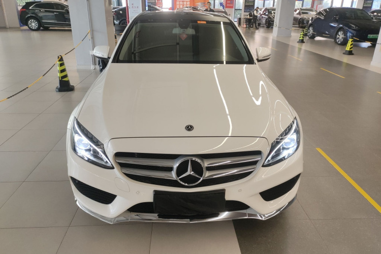 奔驰C级 2018款 C 200 L 运动版车身外观2