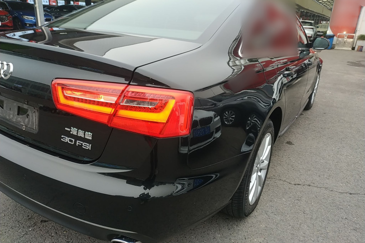 奥迪A6L 2014款 30 FSI 技术型车身外观6006