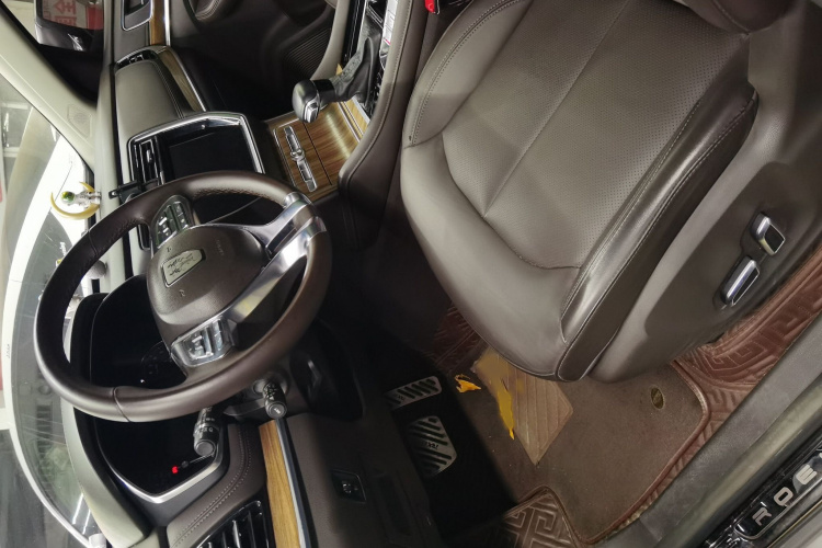 荣威RX8 2018款 30T 智联网两驱至尊版中控内饰7005