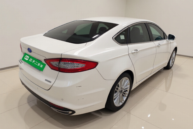 福特 蒙迪欧 2013款 2.0L GTDi240至尊型车身外观7