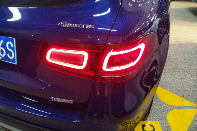 奔驰GLC 2021款 GLC 260 L 4MATIC 动感型车身外观9