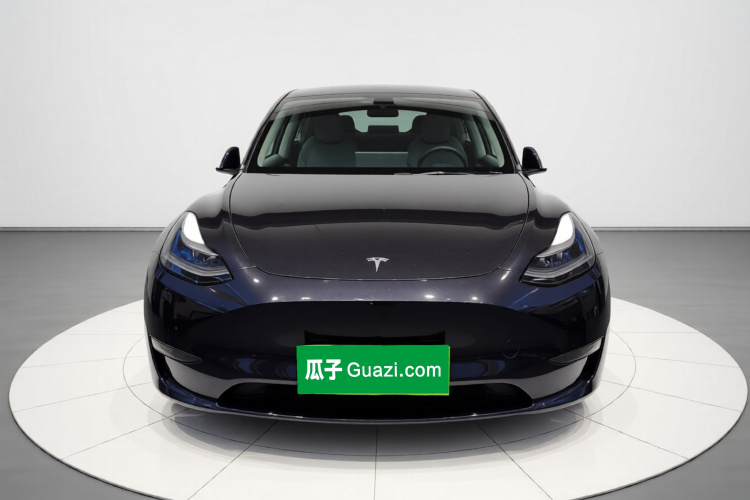 特斯拉 Model Y 2024款 后轮驱动版车身外观2