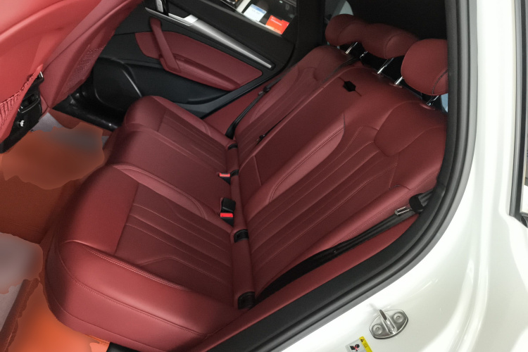 奥迪Q5L 2024款 40 TFSI 豪华动感型中控内饰7004