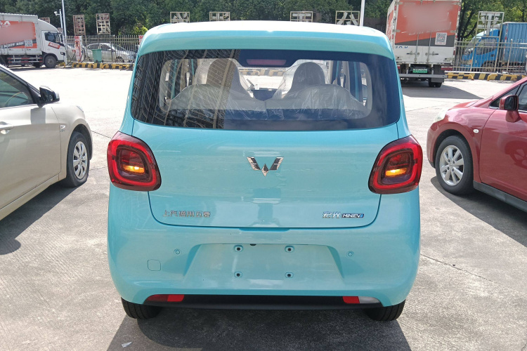 五菱汽车 宏光MINIEV 2025款 四门版 臻享款车身外观6