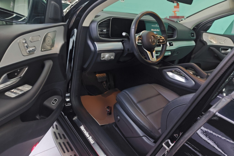 奔驰GLE 2023款 GLE 350 4MATIC 轿跑SUV 豪华型中控内饰20