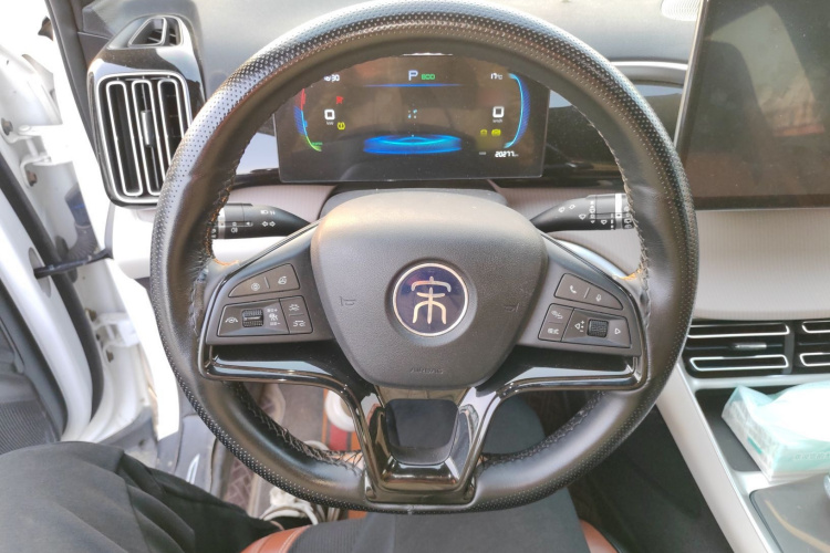 比亚迪 宋Pro新能源 2023款 冠军版 DM-i 71KM超越型中控内饰13