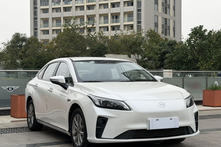 埃安 AION S 2022款 炫 580 Pio 60kWh车身外观6005