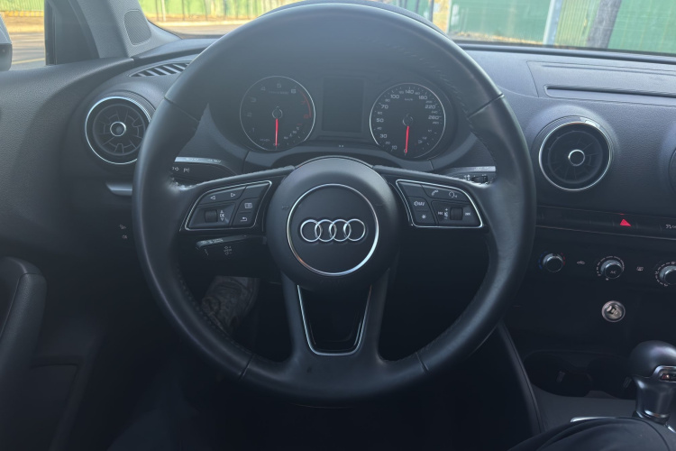 奥迪A3 2020款 Limousine 35 TFSI 进取型 国VI中控内饰7002