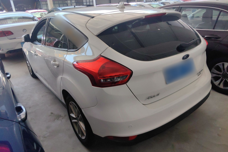 福特 福克斯 2018款 两厢经典 EcoBoost 125 自动超能风尚型智行版车身外观6003