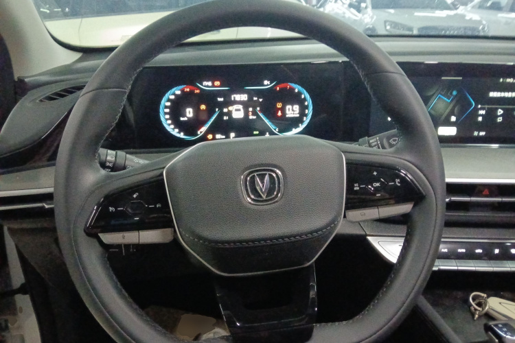 长安 逸动 2024款 PLUS 蓝鲸NE 1.4T GDI DCT高能版中控内饰13