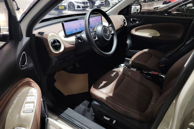 五菱汽车 五菱缤果 2023款 410km 灵犀尊享款中控内饰19