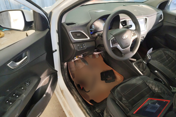 现代 悦纳 2020款 1.4L 手动GLS炫酷版中控内饰20