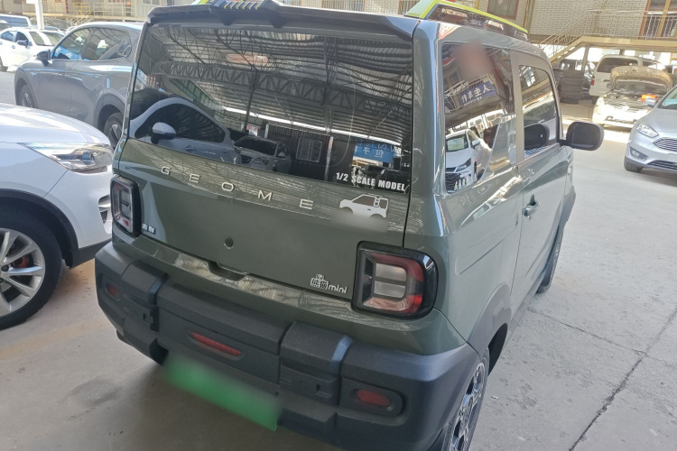 吉利银河 2025款 210km 熊猫骑士车身外观6005