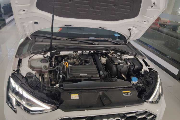 奥迪A3 2021款 Sportback 35 TFSI 时尚运动型机舱底盘24