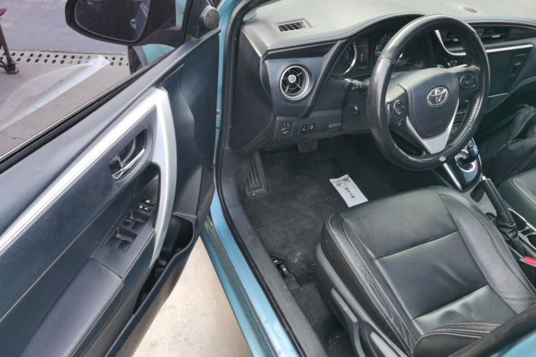 丰田 卡罗拉 2017款 改款双擎 1.8L E-CVT精英版中控内饰20