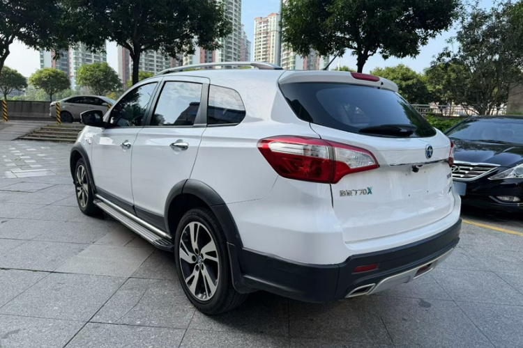 启辰T70X 2015款 2.0L CVT睿趣运动版车身外观6007