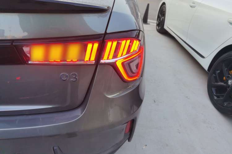 领克03 2021款 2.0TD 自动劲 冠军版车身外观6006