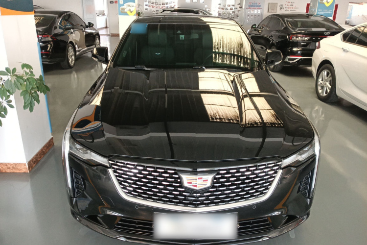 凯迪拉克CT4 2023款 25T 豪华型车身外观2