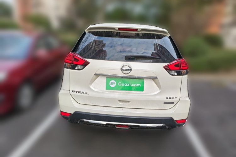 日产 奇骏 2019款 2.0L CVT智联舒适版 2WD车身外观6