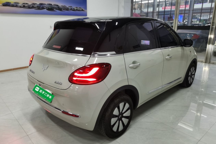 五菱汽车 五菱缤果 2023款 333km 悦享+款车身外观7