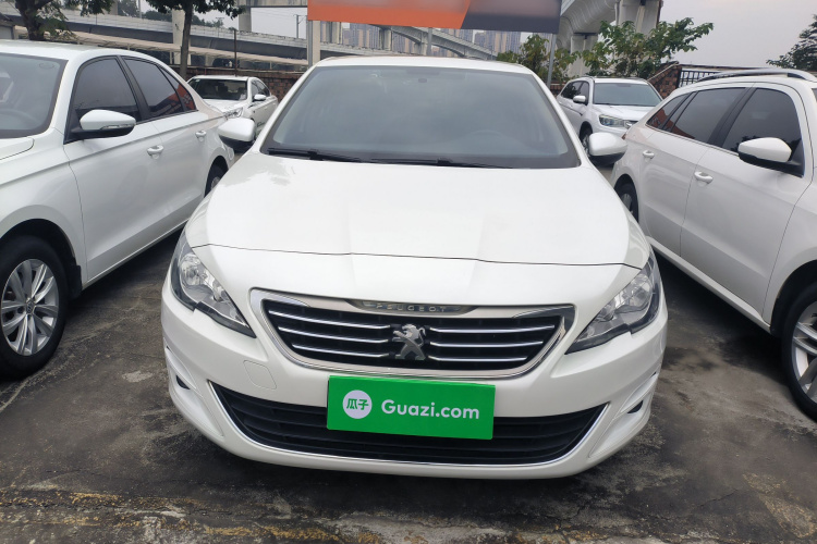 标致408 2014款 1.8L 自动豪华版车身外观2