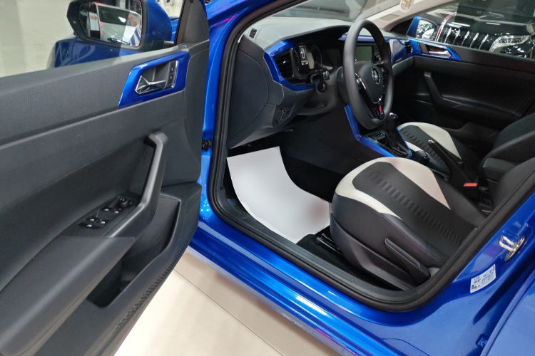 大众 Polo 2019款 Plus 1.5L 自动炫彩科技版中控内饰20