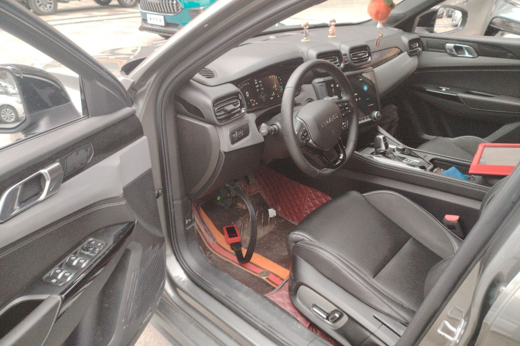 领克03 2021款 1.5TD DCT劲Plus中控内饰20