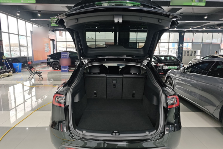 特斯拉 Model Y 2022款 后轮驱动版机舱底盘23