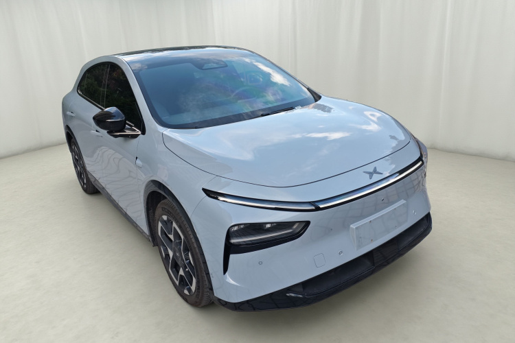 小鹏G7 2025款 702 超长续航 Max车身外观3