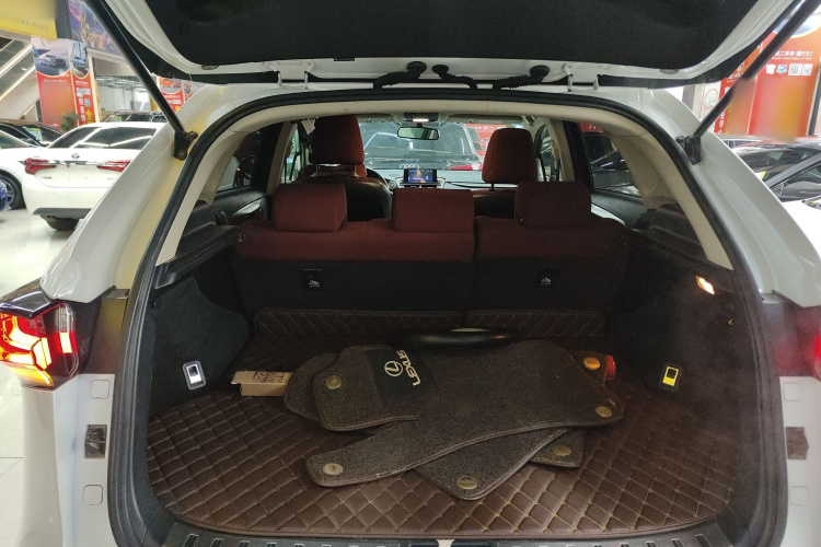 雷克萨斯NX 2015款 200 前驱 锋行版机舱底盘23