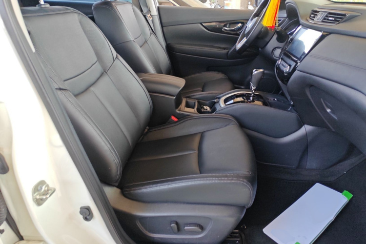 日产 奇骏 2020款 2.0L XL Premium CVT 2WD智联尊享版局部细节41