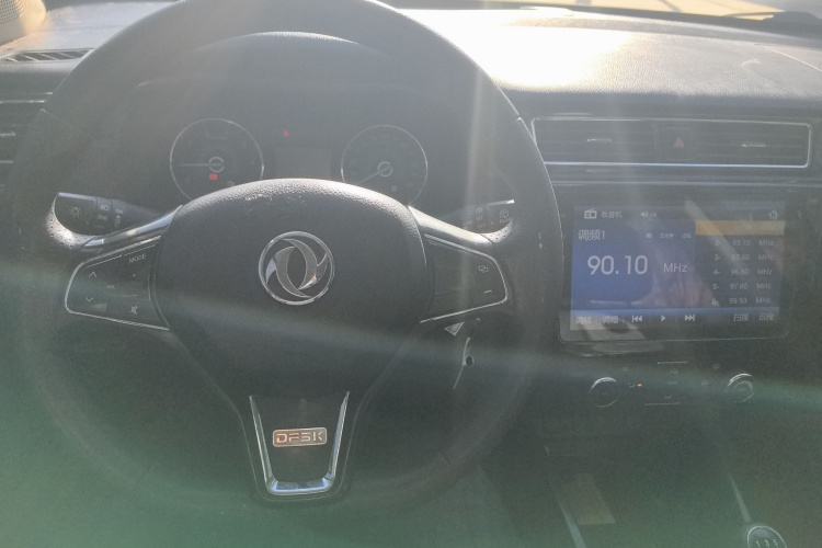 东风风光 风光580 2021款 改款 ☆星版 1.8L 手动精英型中控内饰12