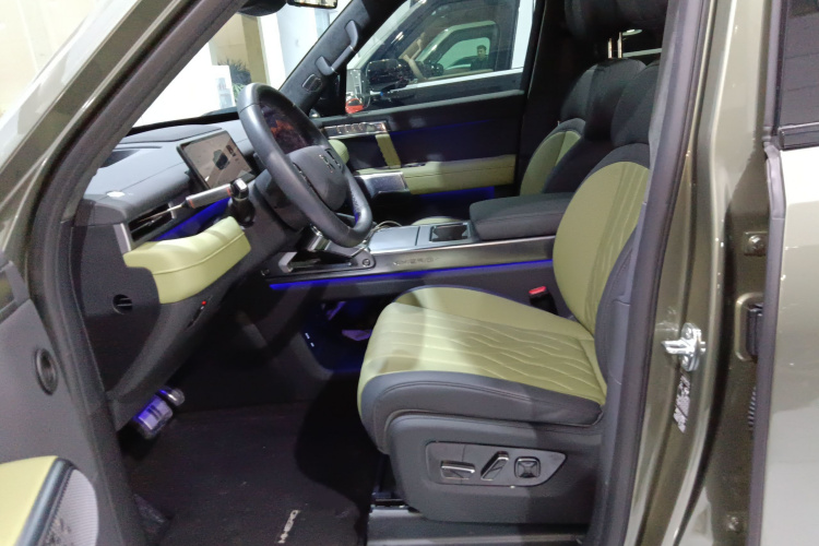 猛士M817 2025款 Hero中控内饰19