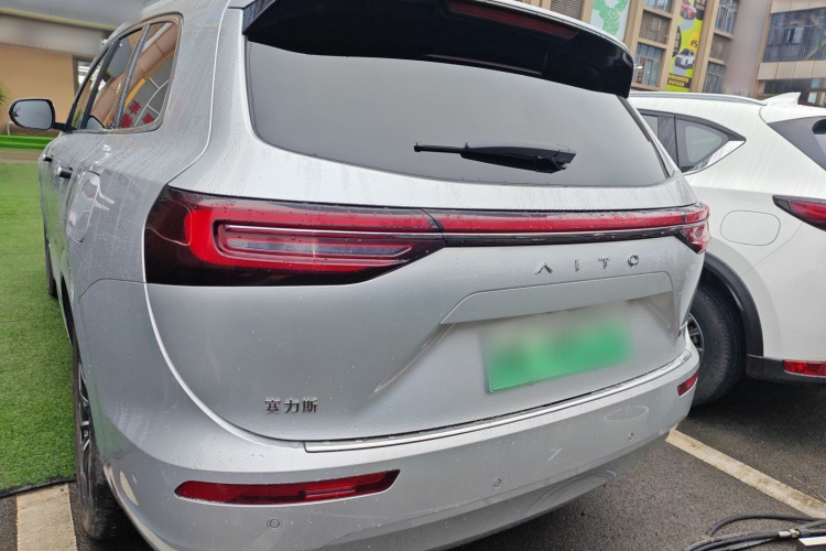 鸿蒙智行 问界M7 2024款 1.5T 后驱Plus版 5座车身外观6