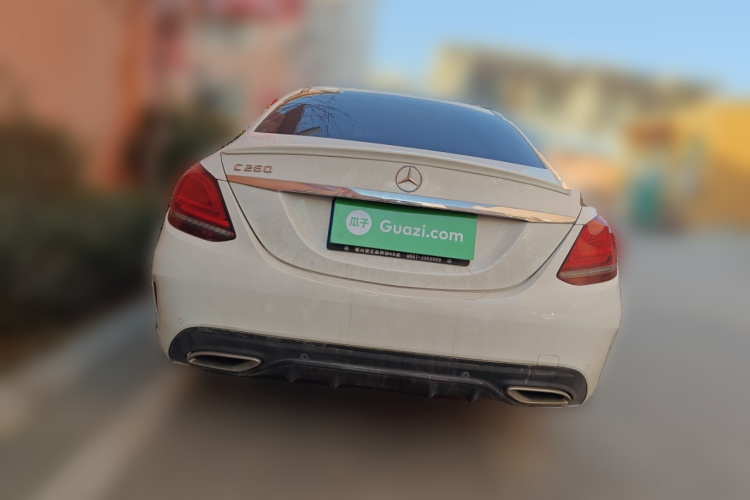 奔驰C级 2019款 C 260 运动版车身外观6