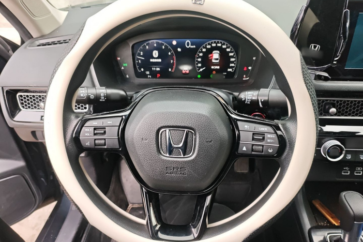 本田 思域 2022款 240TURBO CVT劲动版局部细节13