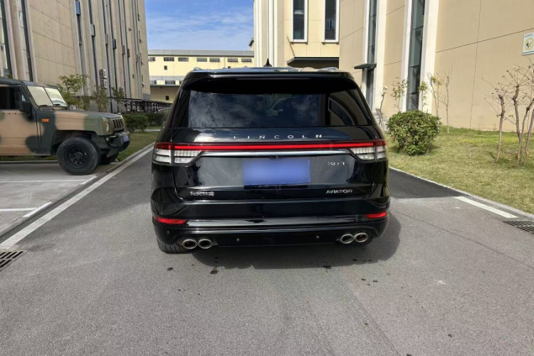 林肯 飞行家 2021款 3.0T V6 四驱MONO限量版车身外观6006