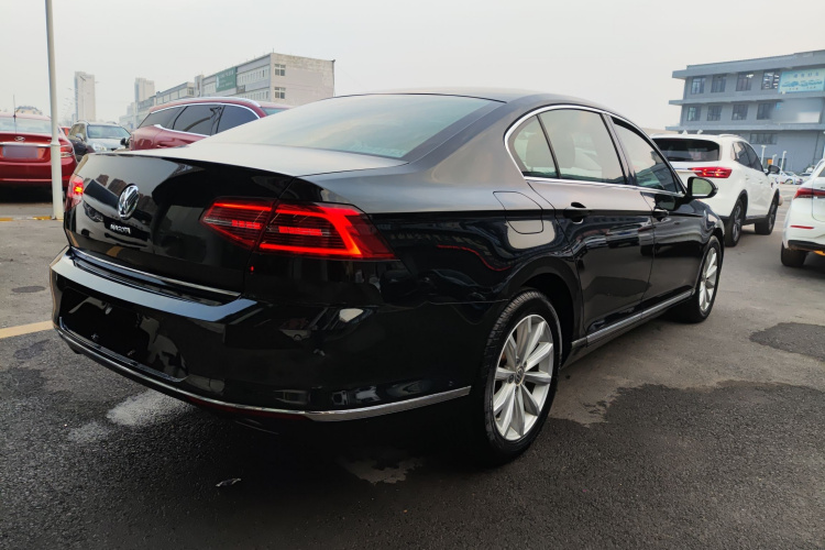 大众 迈腾 2018款 330TSI DSG 领先型车身外观6005