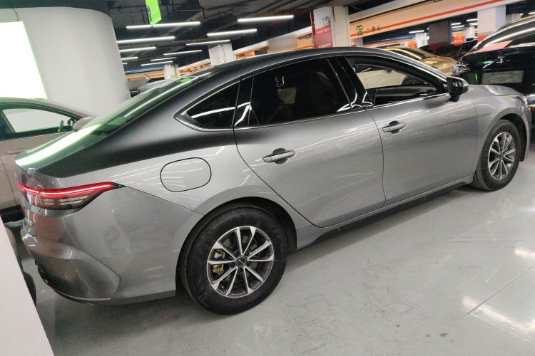 比亚迪 驱逐舰05 2024款 荣耀版 DM-i 55KM 豪华型车身外观7