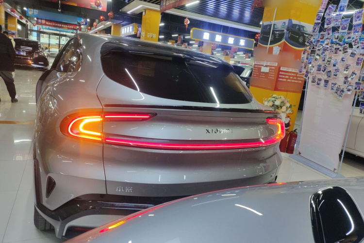 小米汽车 小米YU7 2025款 超长续航后驱版车身外观6