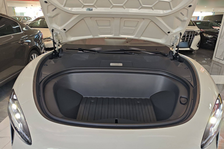 小米汽车 小米SU7 2024款 四驱Max创始版机舱底盘24